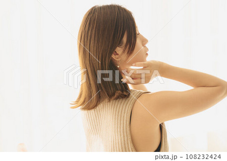 美しい女性のポートレート 美しい女性のポートレート 108232424