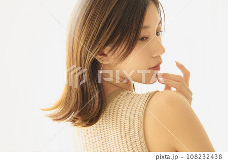 美しい女性のポートレート 美しい女性のポートレート 108232438