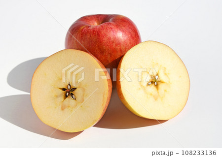 りんご（ルビースイート） 108233136