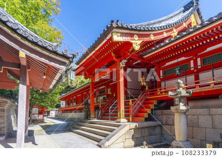 石清水八幡宮　築地塀（信長塀）　西門 108233379