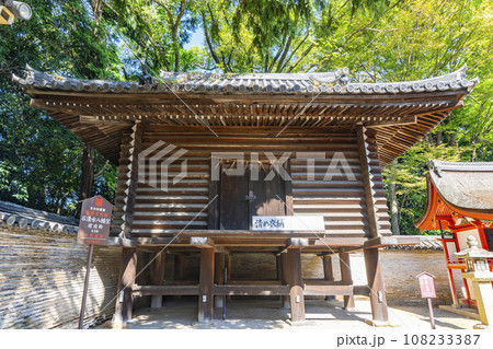 石清水八幡宮　校倉　宝蔵 108233387