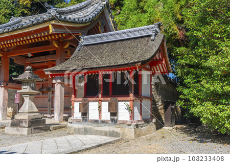 石清水八幡宮末社　貴船社・龍田社 108233408