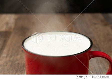 ホットミルク ホットミルク 108233686
