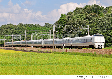 北陸本線　細呂木ー芦原温泉　JR西日本　683系　S26+S21+S05編成（金沢）　しらさぎ 108234437