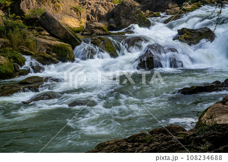貴州省 滝 瀧 108234688