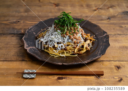 納豆シラスパスタ 108235589