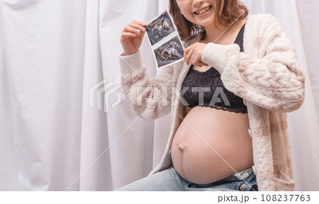 【マタニティイメージ エコー写真】 【マタニティイメージ エコー写真】 108237763