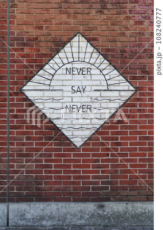 西海岸風のウォールアート 108240777