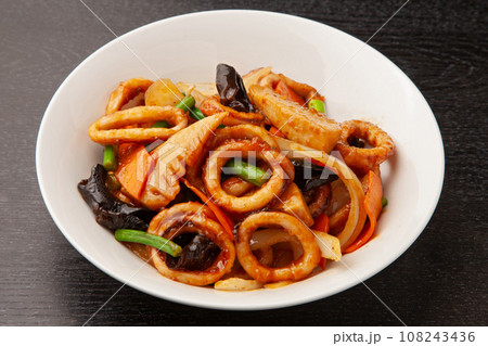 いかと筍のXO醬炒め いかと筍のXO醬炒め 108243436