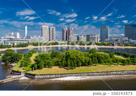 《東京都》お台場の都市風景・東京ベイエリア 《東京都》お台場の都市風景・東京ベイエリア 108243873