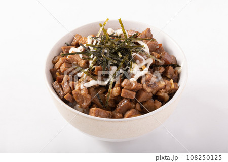 刻みチャーシュー丼 刻みチャーシュー丼 108250125