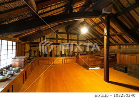 【重要伝統的建造物群保存地区】笠島　笠島まち並保存センター（真木邸）の天井裏　香川県丸亀市本島 108250240