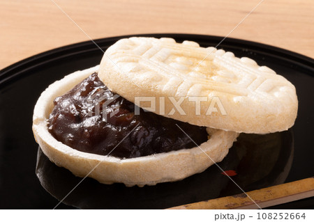 小豆最中 (あずきもなか) 小豆最中 (あずきもなか) 108252664