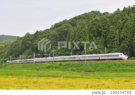 北陸本線 牛ノ谷ー細呂木 JR西日本 681系 T02+T36+R11編成(金沢) サンダーバード 北陸本線 牛ノ谷ー細呂木 JR西日本 681系 T02+T36+R11編成(金沢) サンダーバード 108254708