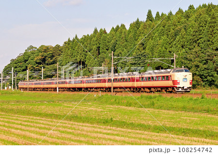 北陸本線　大聖寺ー牛ノ谷　JR西日本　485系　A08編成（京都）　雷鳥 108254742