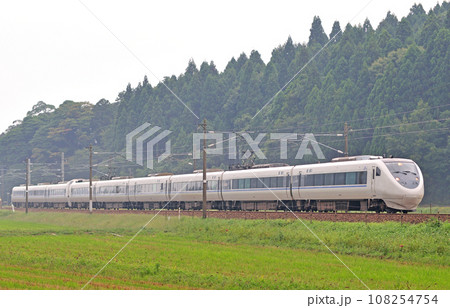 北陸本線　大聖寺ー牛ノ谷　JR西日本　681系　T02+T13編成（金沢）　サンダーバード 108254754