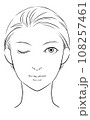 片目を閉じた女性の顔　メイクレッスン　カルテ 108257461