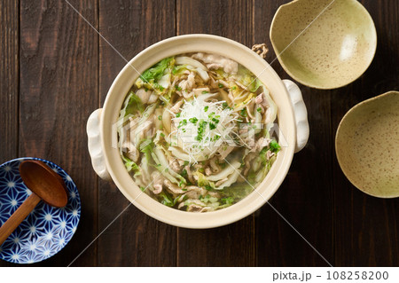 豚バラと白菜の重ね鍋 108258200