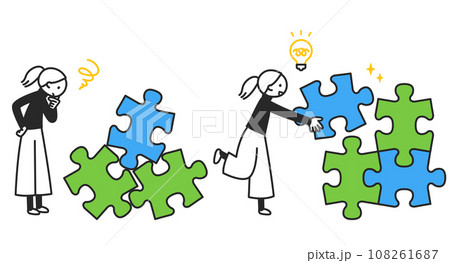 パズルのピースを組み上げる女性 パズルのピースを組み上げる女性 108261687