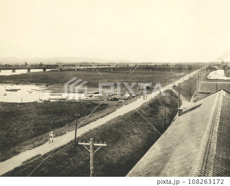 大正時代の大阪　淀川河川敷 108263172