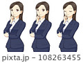 考えるスーツの女性　口閉じ版 108263455