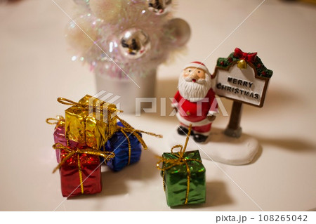 毎年楽しみなクリスマスのイメージ 108265042