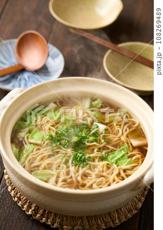 鍋料理　締めのラーメン 108269489