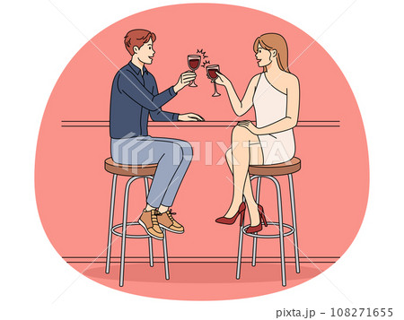 Happy couple enjoy date in restaurant 108271655