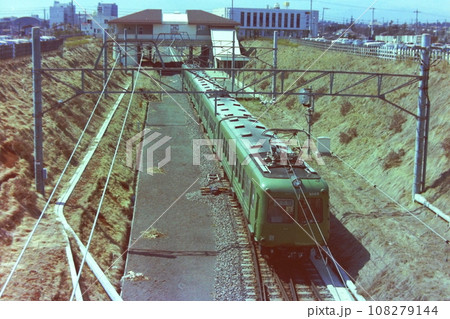 終点だった頃のつきみ野駅を発車する旧5000系5009他5両編成、大井町行き、1978年3月24日 108279144