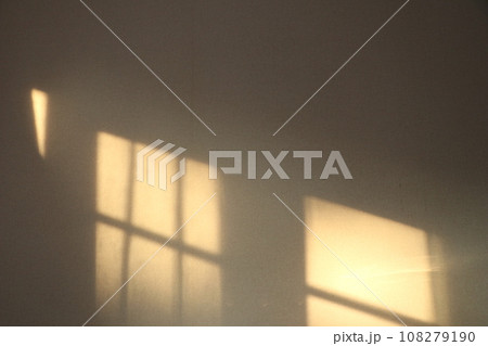 Window Light On Wall Photo Window Light On Wall Photo 108279190