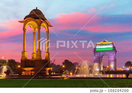 The Canopy and the India Gate in night illumination, New Delhi 108284200