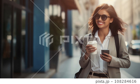 Business Lady Have Coffee Break on Street 108284616