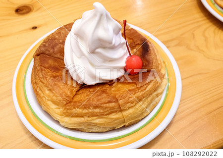 シロップをかけていないシロノワール 108292022