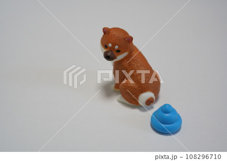 犬と糞の人形 108296710
