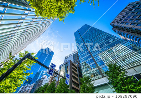 日本の東京都市景観 本日開業の虎ノ門ヒルズステーションタワー(虎ノ門ヒルズ駅)やビル群などを望む 日本の東京都市景観 本日開業の虎ノ門ヒルズステーションタワー(虎ノ門ヒルズ駅)やビル群などを望む 108297090