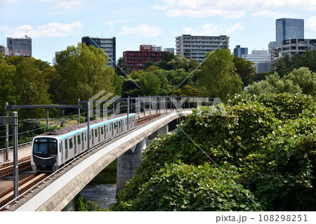 仙台市地下鉄東西線広瀬川橋梁 仙台市地下鉄東西線広瀬川橋梁 108298251