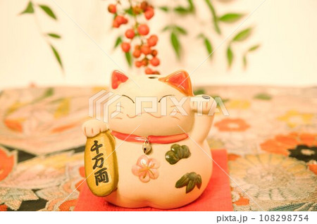 招き猫 招福 108298754