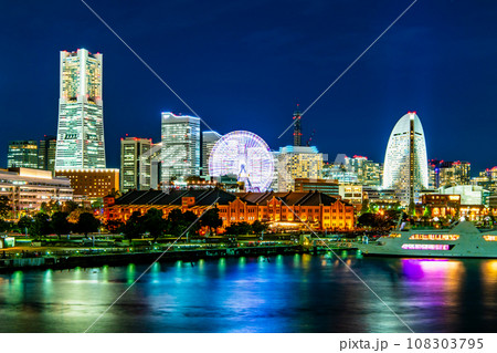 横浜みなとみらいの夜景 108303795