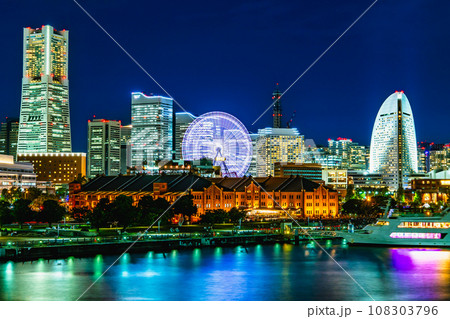 横浜みなとみらいの夜景 108303796