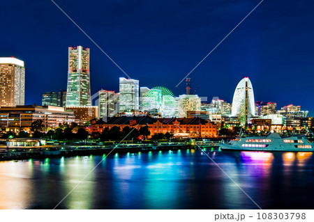 横浜みなとみらいの夜景 横浜みなとみらいの夜景 108303798