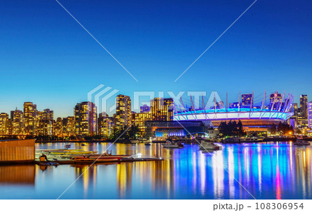 Sunset view of downtown Vancouver skyline, British Columbia, Canada Sunset view of downtown Vancouver skyline, British Columbia, Canada 108306954