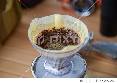 アウトドア ハンドドリップ コーヒー アウトドア ハンドドリップ コーヒー 108309225