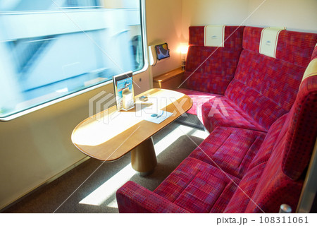 近鉄特急しまかぜの洋風個室 108311061