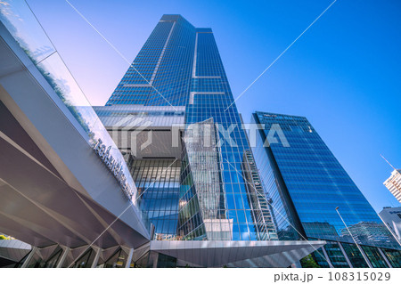 日本の東京都市景観 本日開業の虎ノ門ヒルズステーションタワー（虎ノ門ヒルズ駅）などを望む＝10月6日 108315029