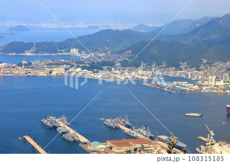 【広島県】アレイからすこじまの眺望(海上自衛隊・艦隊) 【広島県】アレイからすこじまの眺望(海上自衛隊・艦隊) 108315185