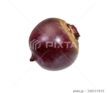 Whole beet root on white. 108317833