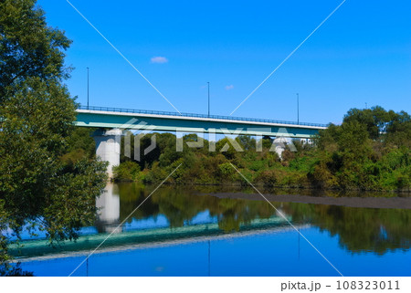 埼玉県三郷市三郷流山橋2023年10月 108323011