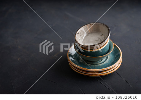 Stack of plates and bowls Stack of plates and bowls 108326010