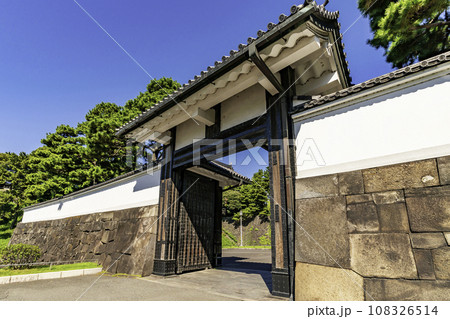 東京皇居外苑　桜田門（高麗門）　東京都千代田区 108326514