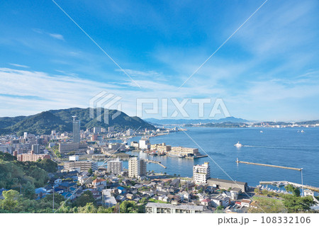 【和布刈第二展望台より門司港を一望】 福岡県北九州市門司区門司 108332106